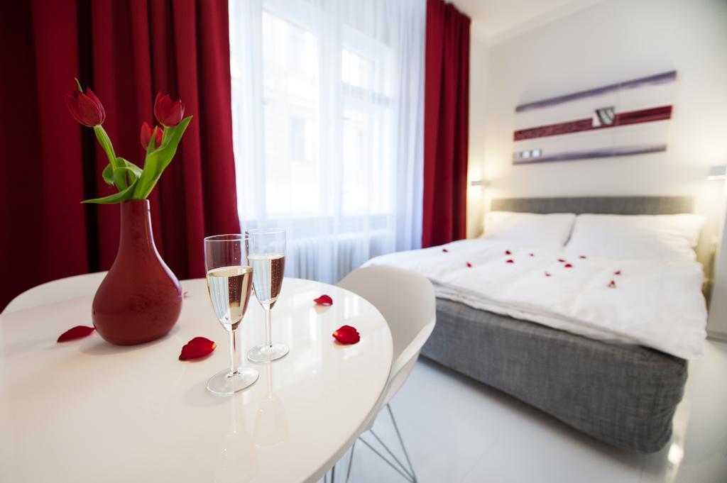 Honeymoon Ruterra Studio Prague Ngoại thất bức ảnh