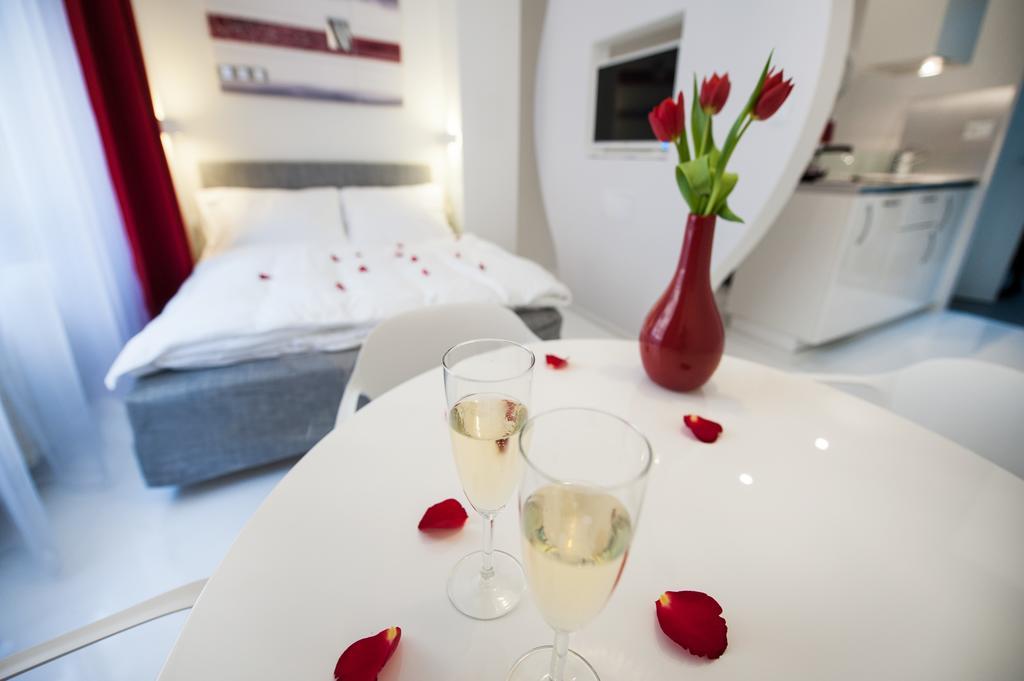 Honeymoon Ruterra Studio Prague Phòng bức ảnh