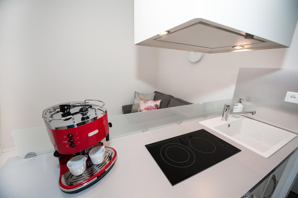 Honeymoon Ruterra Studio Prague Phòng bức ảnh
