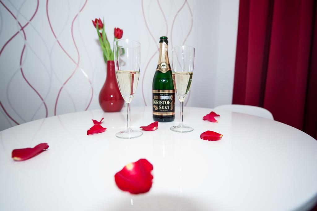 Honeymoon Ruterra Studio Prague Ngoại thất bức ảnh