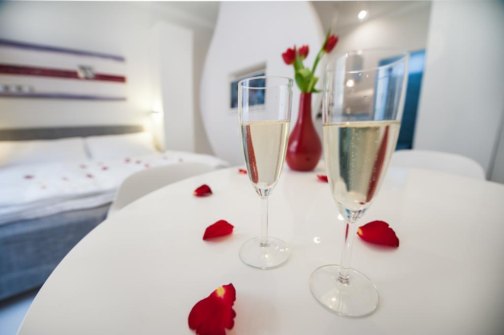 Honeymoon Ruterra Studio Prague Phòng bức ảnh